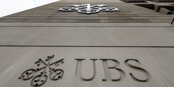 UBS s'attend désormais à ce que « la clôture légale » de la fusion intervienne « dans les prochaines semaines », indique-t-elle dans le communiqué publié ce mardi.