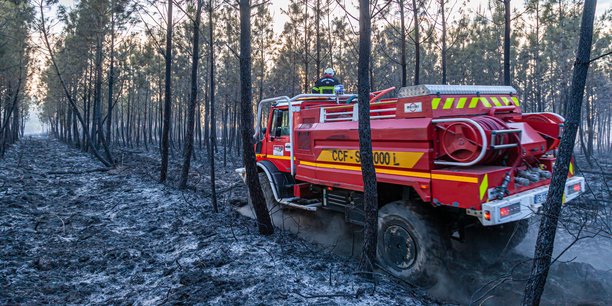 40 % des camions citernes feux de forêt des pompiers de Gironde ont été mis hors service l'an dernier, dont trois détruits par les flammes.