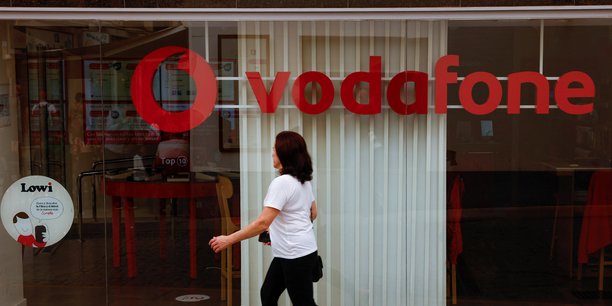 Dans un communiqué de résultats pour l'exercice 2022/2023, Vodafone fait part d'une stagnation des recettes à 45,7 milliards d'euros.