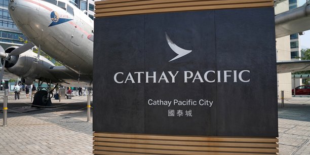 Photo d'archives du logo de cathay pacific airways[reuters.com]