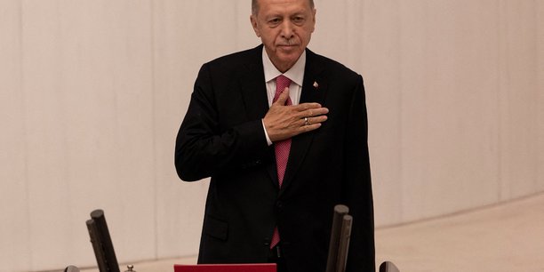 Tayyip erdogan arrive pour preter serment apres sa victoire electorale a ankara[reuters.com]