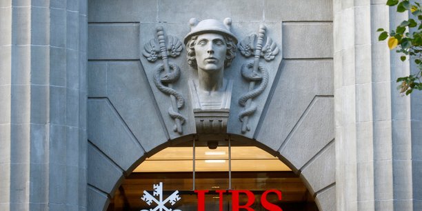 Le logo de la banque ubs a zurich[reuters.com]