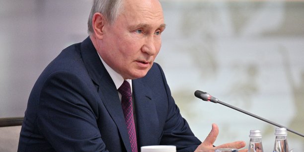 Le president russe vladimir poutine, lors d'une reunion a sochi[reuters.com]
