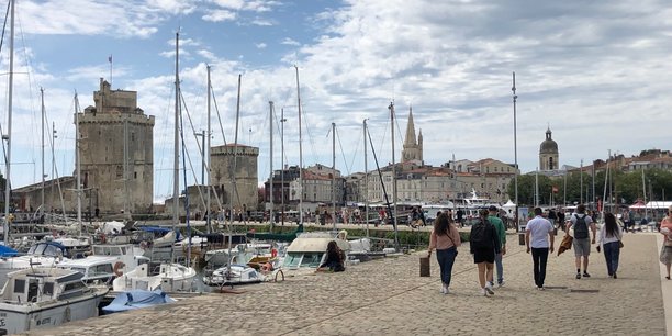 A La Rochelle, la municipalité cherche, en vain à réguler la poussée des meublés de tourisme.
