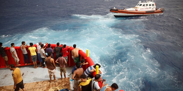 Migrants a bord du bateau de sauvetage uno de l'ong proactiva open arms[reuters.com]