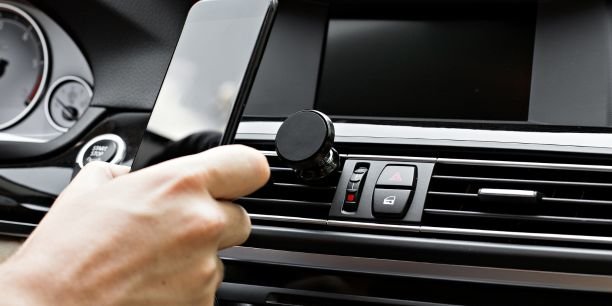 Top 3 des meilleurs supports de smartphone pour la voiture