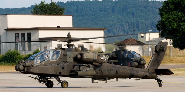 Un hélicoptère Apache sur la base de l'US Air Force à Rammstein en Allemagne le 6 juin 2023 (photo d'illustration).