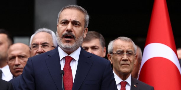 Turecki minister spraw zagranicznych spotyka się z Zełenskim, aby omówić umowę zbożową