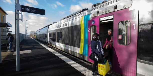 Dix-sept trains sont suspendus jusqu'en octobre pour la rentrée par SNCF Voyageurs pour des problèmes de maintenance.