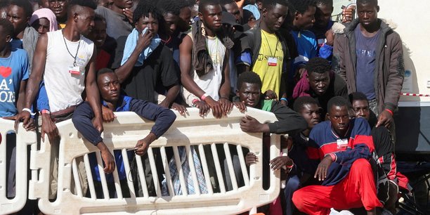 Photo de migrants sur l'ile de lampedusa[reuters.com]
