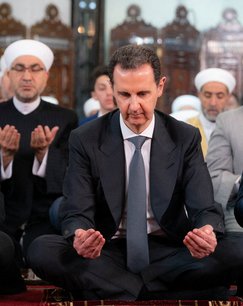 Bachar al assad dans une mosquee de damas[reuters.com]
