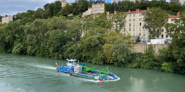 Un premier modèle de l'hydrolienne conçue et produite par EEL-Energy a été immergé dans le Rhône en juin 2023, à hauteur de Caluire-et-Cuire, en amont de Lyon (Rhône).