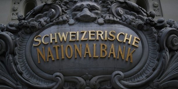 La Banque centrale suisse (BNS) a surpris en marquant une pause dans le durcissement de sa politique monétaire.