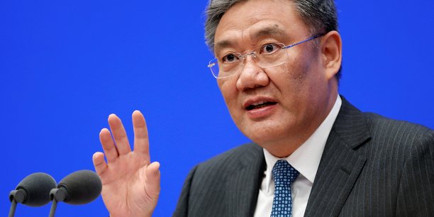 Le ministre chinois du commerce, wang wentao, s'exprimant lors d'une conference de presse a pekin[reuters.com]