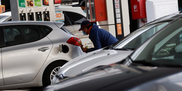 Une station essence a madrid en espagne[reuters.com]