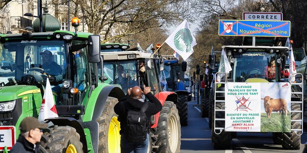 Le 17 février 2023, les agriculteurs de Nouvelle-Aquitaine ont manifesté à Bordeaux pour alerter sur leurs difficultés économiques.