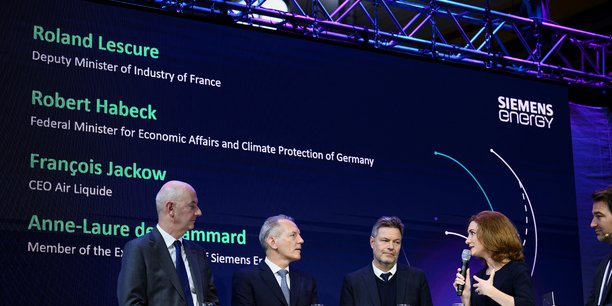 Le groupe allemand Siemens Energy et le français Air Liquide ont inauguré ensemble mercredi à Berlin une usine stratégique pour la décarbonation de l'industrie lourde.