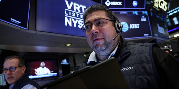 Traders sur le parquet de la bourse de new york[reuters.com]