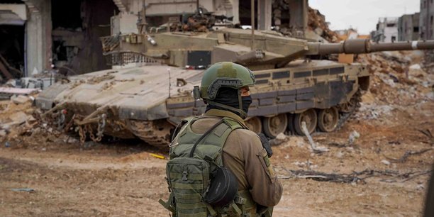 Les soldats israeliens operent dans la bande de gaza[reuters.com]