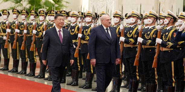 Photo d'archives du president chinois xi jinping et le president bielorusse alexandre loukachenko lors d'une ceremonie de bienvenue a pekin[reuters.com]