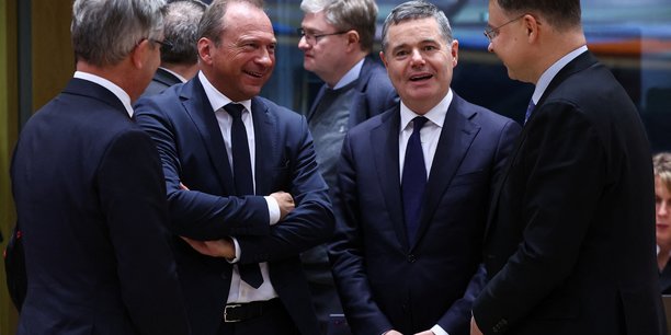 Les ministres des finances de la zone euro se reunissent pour discuter des projets de budget pour 2024[reuters.com]