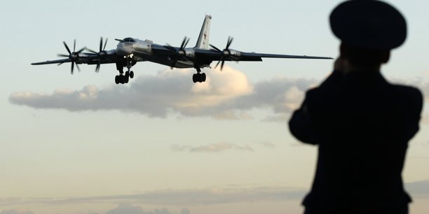Un bombardier russe tu-95[reuters.com]