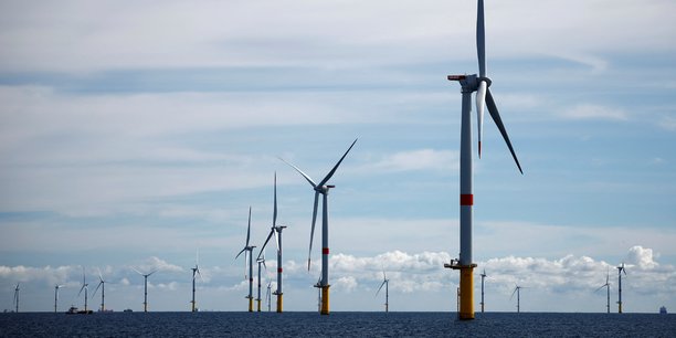 La France a inauguré son premier parc éolien offshore en septembre 2022 à Saint-Nazaire.