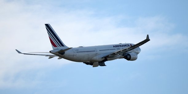 Sur l’ensemble de l’année 2023, c'est le trafic international qui a tiré la reprise du secteur aérien français en retrouvant 97% des niveaux de 2019.