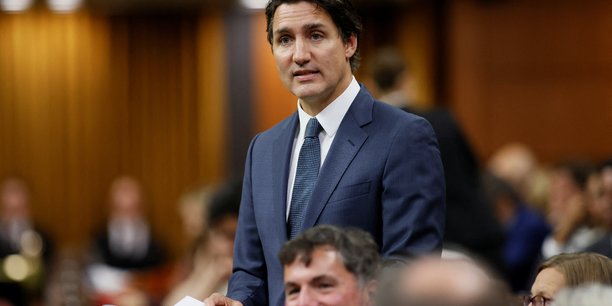 A la peine dans les sondages, Justin Trudeau, le Premier ministre canadien, veut séduire les jeunes électeurs qui lui ont déjà fait confiance.