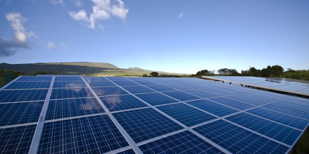 L'augmentation de la production mondiale d'électricité à partir des renouvelables est notamment portée par le solaire photovoltaïque.