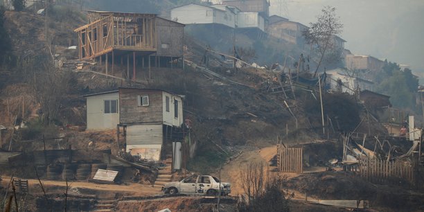 Le bilan des grands incendies au Chili est monté à au moins 131 morts.
