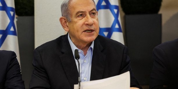 Le premier ministre israelien benjamin netanyahu, au ministere de la defense, a tel aviv[reuters.com]
