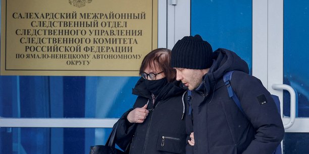 La mere d'alexei navalny en compagnie de l'avocat de l'opposant russe[reuters.com]