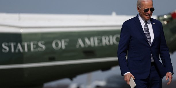 Le president americain joe biden embarque a bord d'air force one pour se rendre a new york depuis la base militaire d'andrews[reuters.com]