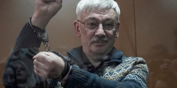 Le militant pour les droits de l'homme oleg orlov lors d'une audience a moscou[reuters.com]