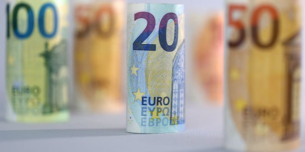 L'illustration montre des billets de banque en euros[reuters.com]