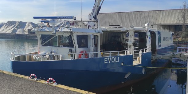 Evoli, premier bateau 100% électrique dédié au transport logistique fluvial sur le Rhône et la Saône.