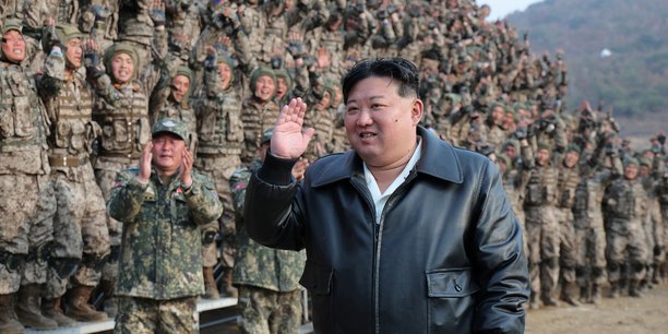 Kim jong un lors d'une demonstration militaire en coree du nord[reuters.com]