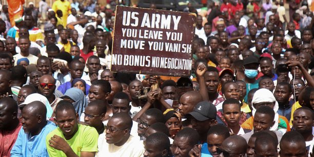 Manifestation nigerienne en protestation contre la presence militaire americaine[reuters.com]
