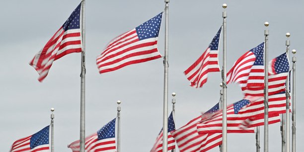 Des drapeaux americains[reuters.com]