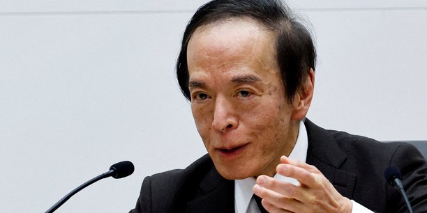 Photo d'archives: le gouverneur de la banque du japon kazuo ueda[reuters.com]