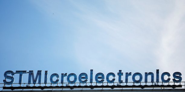 Le logo stmicroelectronics[reuters.com]