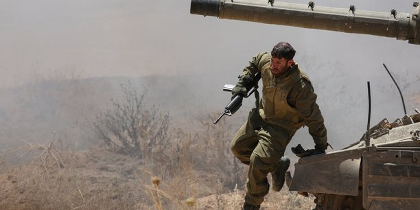 Un char israelien pres de la frontiere avec la bande de gaza[reuters.com]