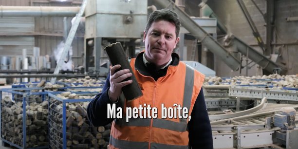 Il y a trois semaines, le patron d'une petite PME bretonne de fabrication de briques de bois densifiées a lancé un appel à l'aide et une collecte pour financer ses arriérés astronomiques de facture EDF. L'entreprise a évité la coupure d'électricité mais pas le placement en redressement judiciaire. En Bretagne, les défaillances d'entreprises se multiplient.