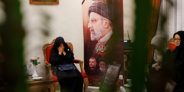 Veillee en hommage au president iranien ebrahim raissi et a d'autres responsables tues dans un accident d'helicoptere, a la residence de l'ambassadeur d'iran a jakarta[reuters.com]