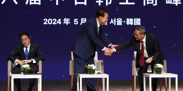 La coree du sud, le japon et la chine tiennent un sommet trilateral a seoul[reuters.com]