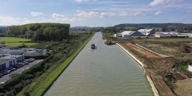 Les concentrations en TFAS sont importantes dans des cours d'eau comme la Seine en France (photo d'illustration).