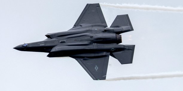 Une source militaire a déclaré à Reuters que Berlin envisage d'acheter huit avions de combat F-35.