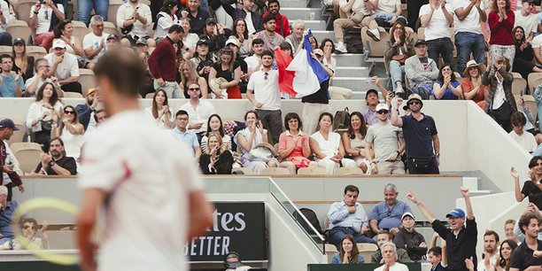 Des fans à Roland Garros (Paris).