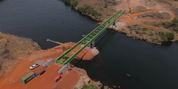 Baudin-Châteauneuf est désormais implanté en Afrique via des marchés pérennes comme celui du pont de Tanéné réalisé en 2023 en Guinée Conakry